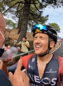 Richard Carapaz quiere curarse ganando otra etapa en La Vuelta