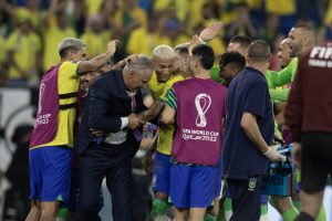 Tite se va de Brasil con seis derrotas en seis años