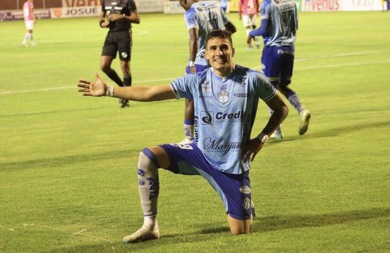 ¿Quién es Facundo Callejo, el goleador de Macará en la Serie B?